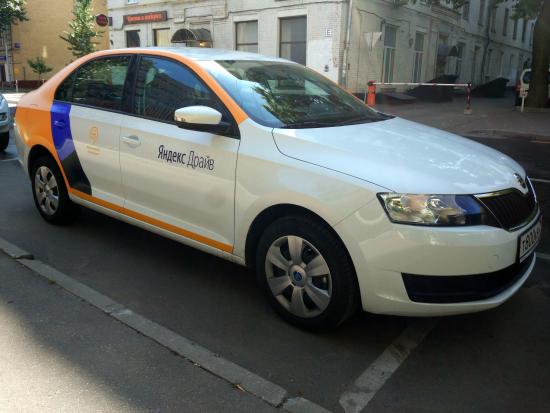 Škoda Rapid от Яндекс Драйв