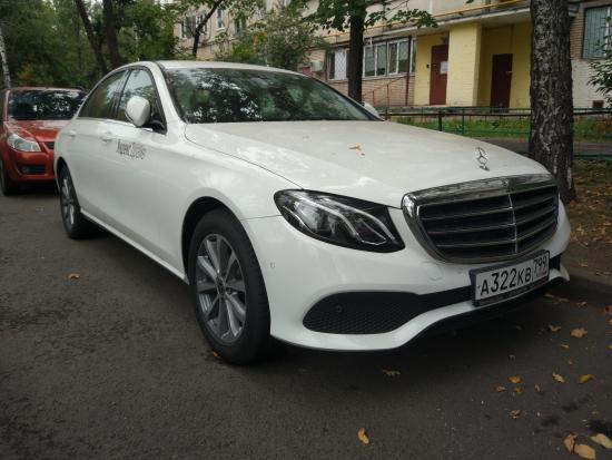 Mercedes-Benz E200
